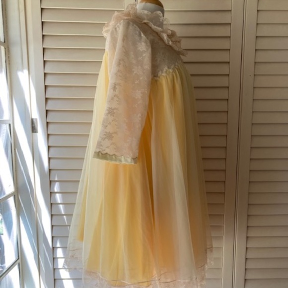 Bonwit Teller Chiffon Peignoir Set - Picture 12 of 16